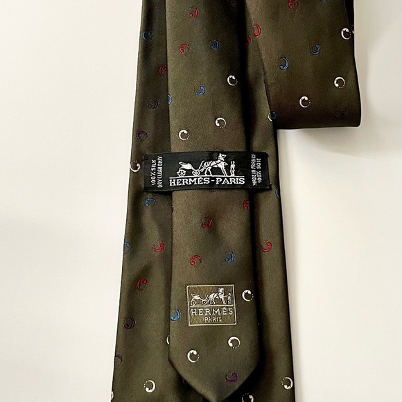 Hermes 100% Silk Tie for Men - Picture 3 of 14